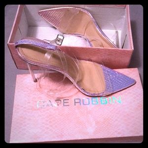 CAPE ROBBIN high heels